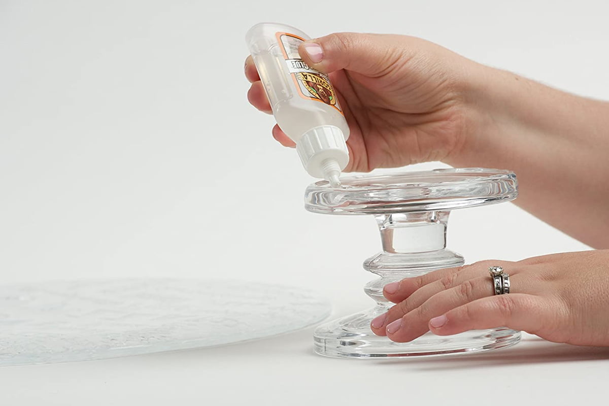 هرآنچه که باید درمورد چسب آکواریوم بدانیم چسبونک چسب آکواریوم